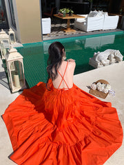 Derpai Grünes Maxikleid mit Rückenausschnitt und feinen Trägern – für Strand