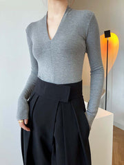 Derpai Geripptes Stricktop mit V-Ausschnitt und langen Ärmeln Damen