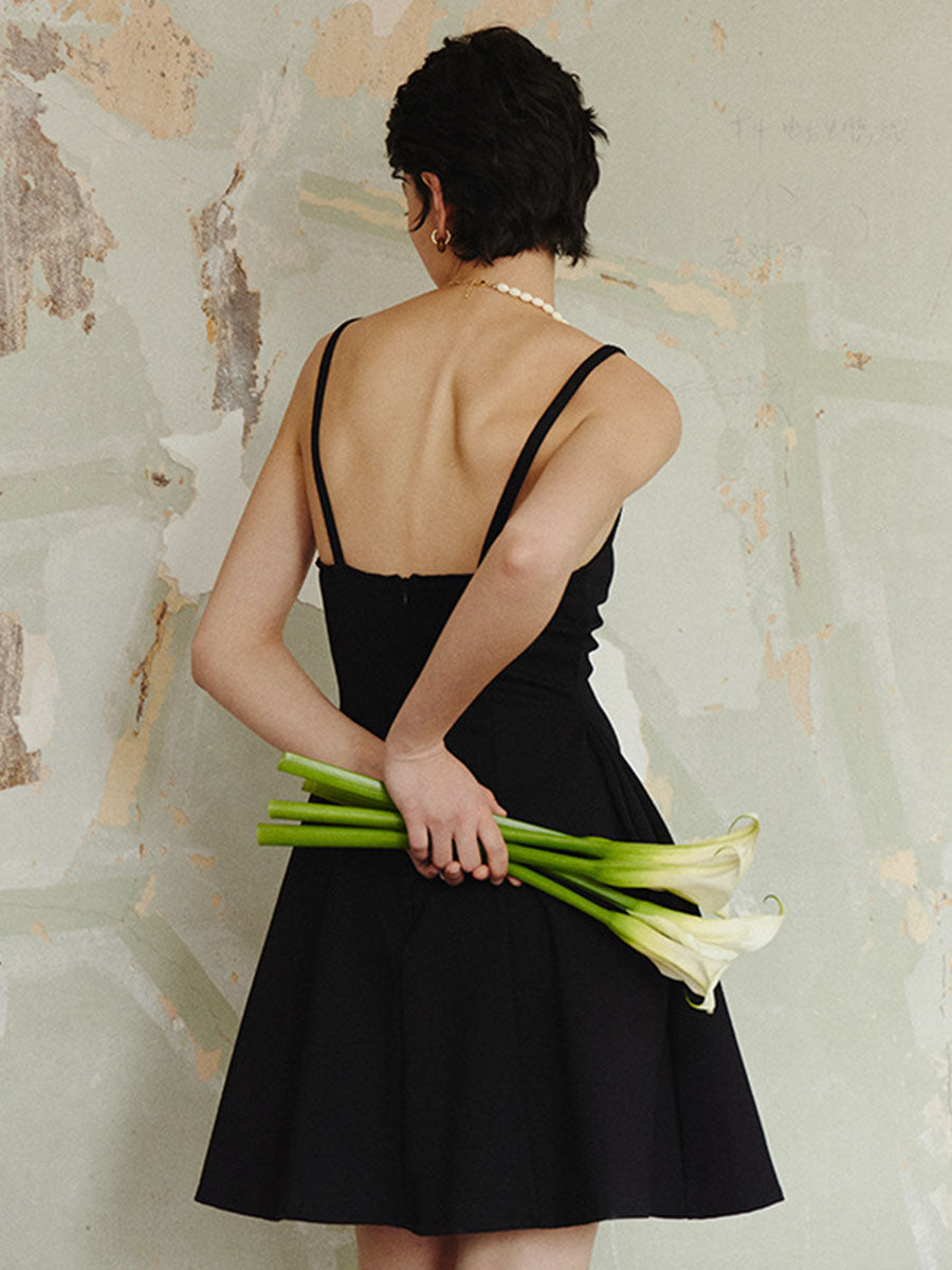 Derpai Schwarzes Mini-Cocktailkleid mit eckigem Ausschnitt & ärmellos – für Geburtstag