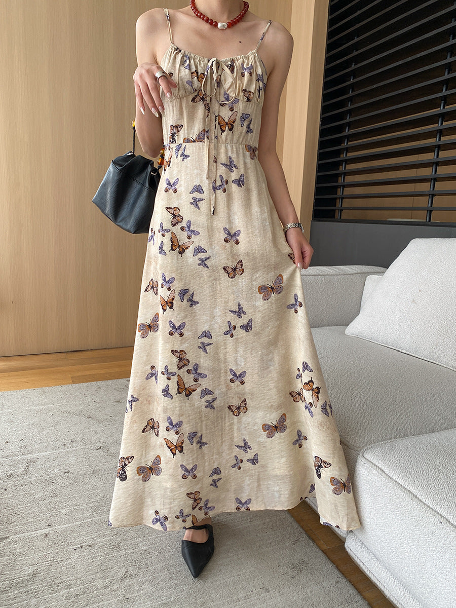 Derpai Langes Kleid mit Schmetterlingsdruck und feinen Trägern