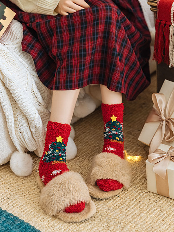 Derpai 4 Paar weiche Weihnachtssocken aus Fleece