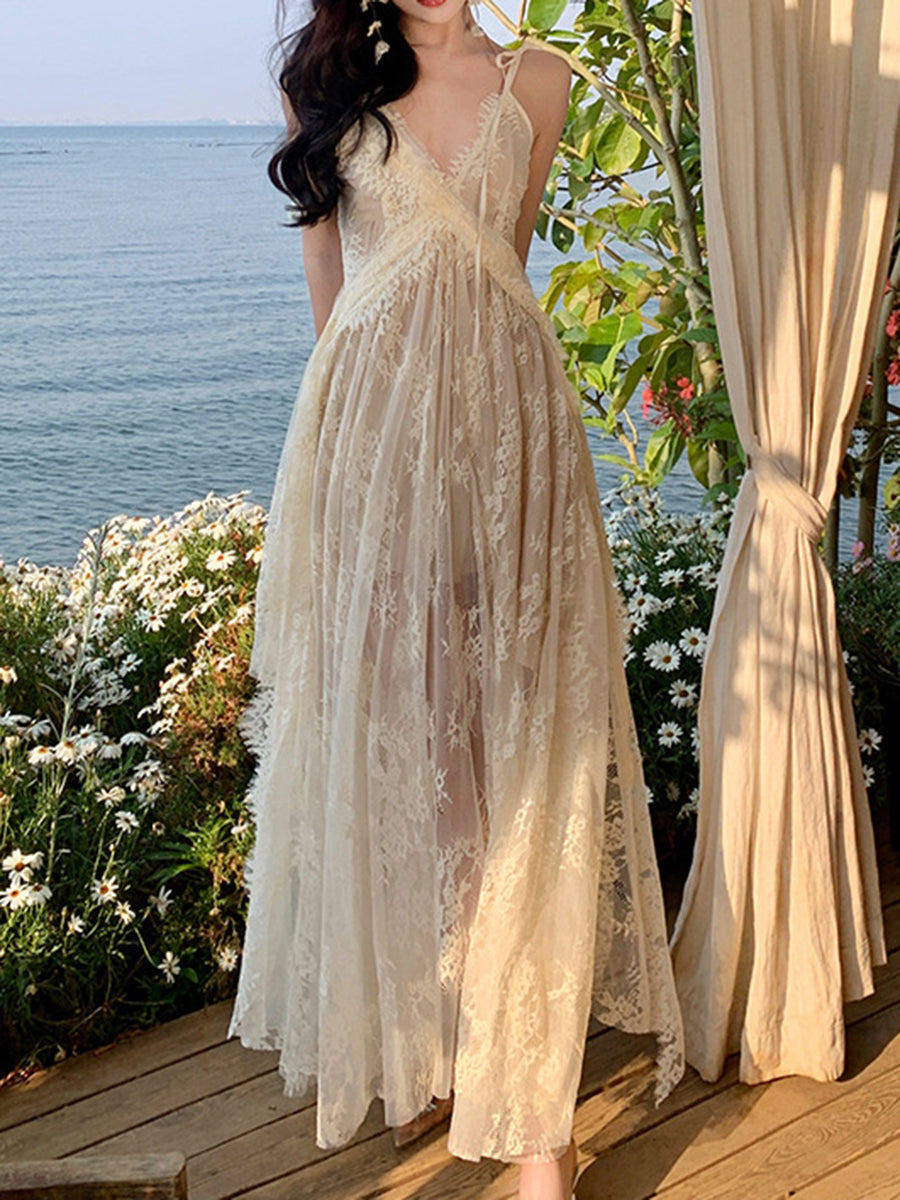 Derpai Langes Kleid aus Spitze mit Rückenausschnitt und feinen Trägern Beige