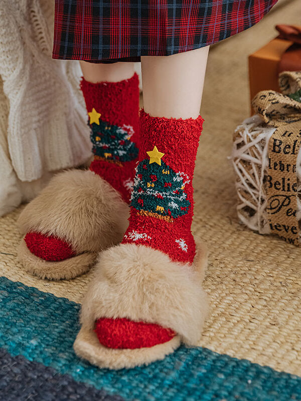 Derpai 4 Paar weiche Weihnachtssocken aus Fleece