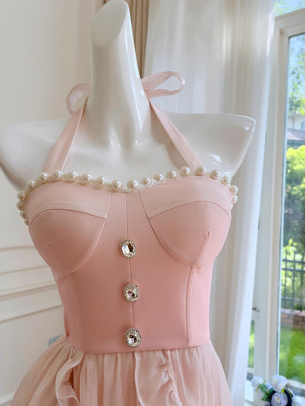 Derpai Rosafarbenes langes Ballkleid aus Organza mit Neckholder & Perlendetails