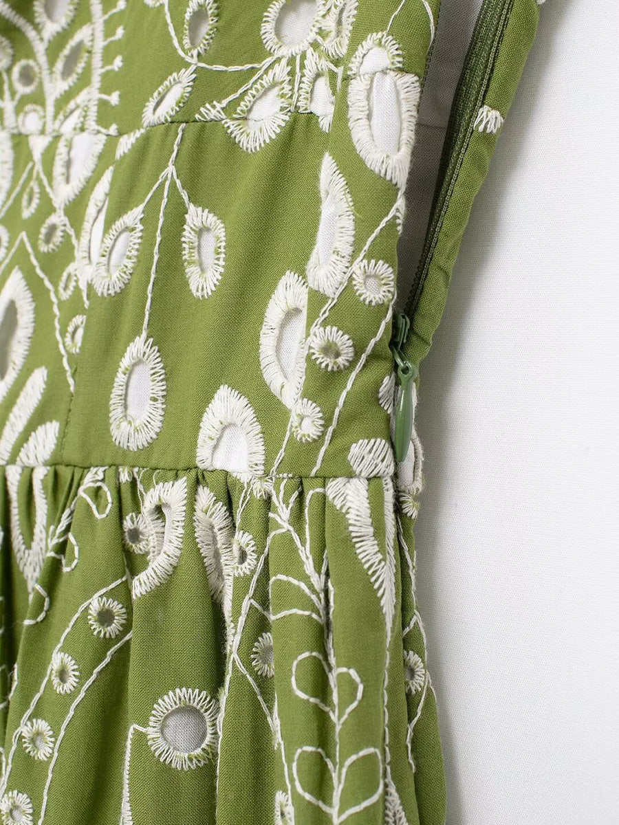 Derpai Langes Abendkleid mit Paisley-Stickerei Grün ärmellos feine Träger – für Ball & Strand