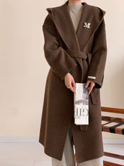 Derpai Langer Wollmantel mit Taschen Gürtel und Kapuze Damen