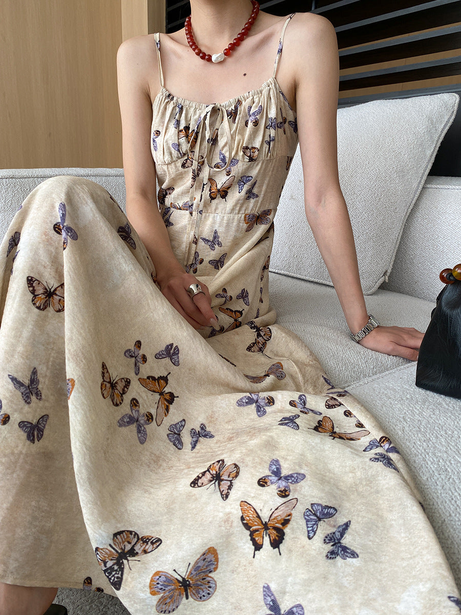Derpai Langes Kleid mit Schmetterlingsdruck und feinen Trägern