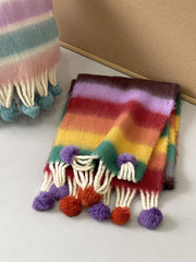 Derpai Gestreifter Schal in Regenbogenfarben aus Mohair mit Pompons
