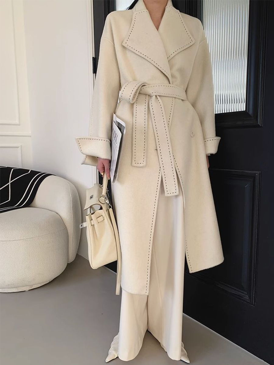 Derpai Wollmantel mit kontrastierendem Besatz und Gürtel elegant